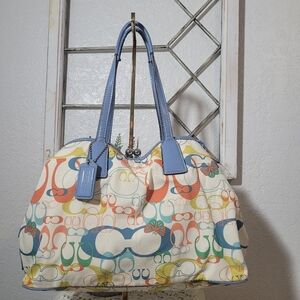 Coach Optic Signature Butterfly Multi-Colors Print F17431 Kisslock Center Compar